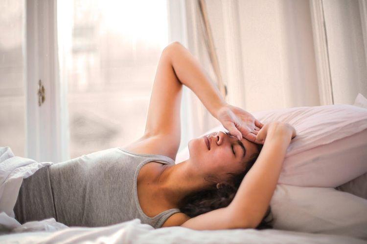 Why Am I Dizzy When I Wake Up? Causes, Duration Clues, and What to Do