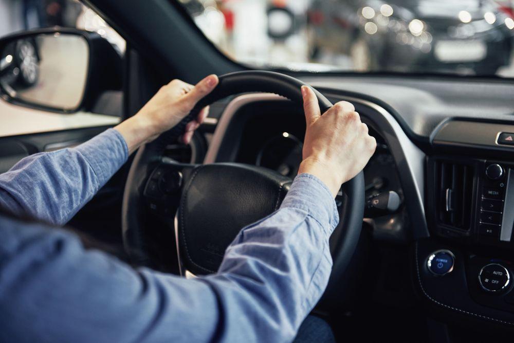 When Can I Drive After ACL and Meniscus Surgery? A Timeline for Every Scenario