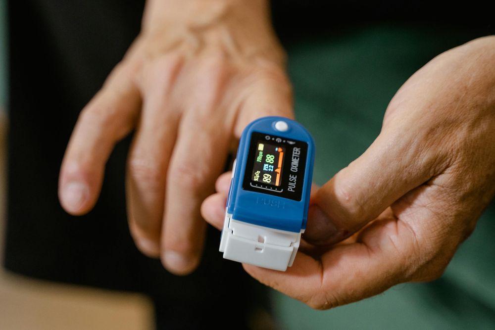 Pulse Oximeter Readings Explained Normal SpO2 Ranges, Charts by Age